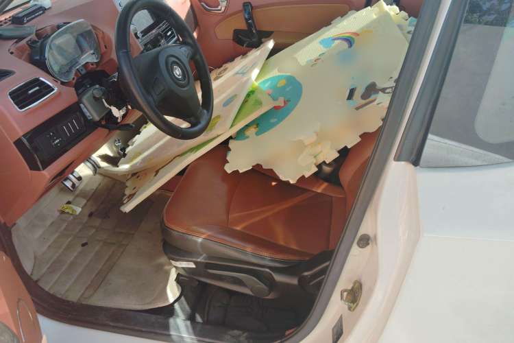 Used Know Beans D2 2015 D2 Left Rear Seat