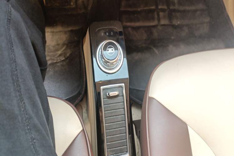 Used Know Beans D2 2016 D2S Gear Lever