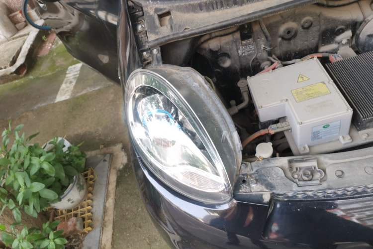 Used Know Beans D2 2016 D2 Model Right Front Headlight