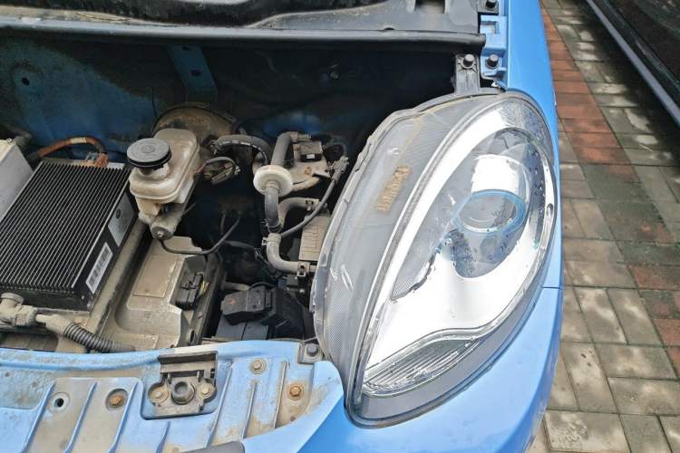 Used Know Beans D2 2016 D2S Engine Bay Left