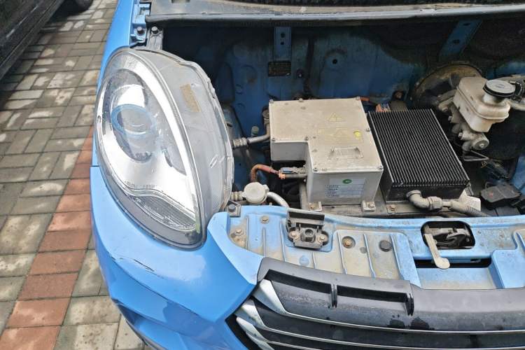 Used Know Beans D2 2016 D2S Engine Bay Right