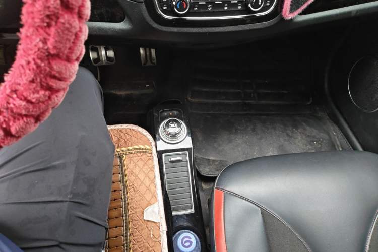 Used Know Beans D2 2016 D2S Gear Lever