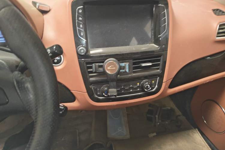 Used Know Beans D2 2016 D2 Model Audio And AC Panel