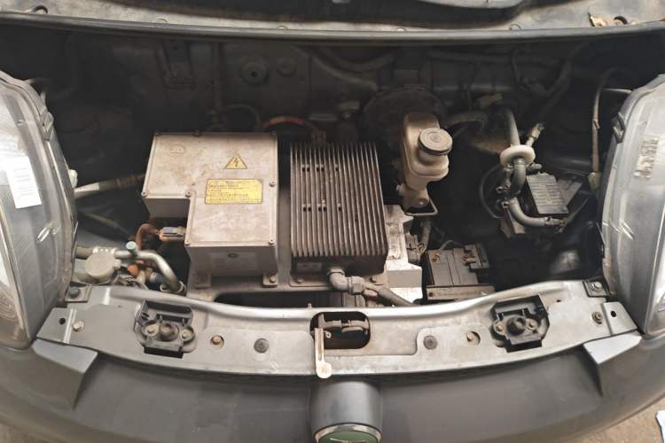 Used Know Beans D2 2016 D2 Model Engine Bay