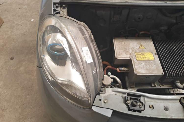 Used Know Beans D2 2016 D2 Model Engine Bay Right