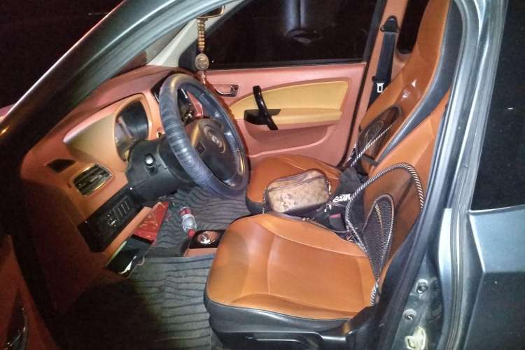 Used Know Beans D2 2016 D2 Model Left Rear Seat