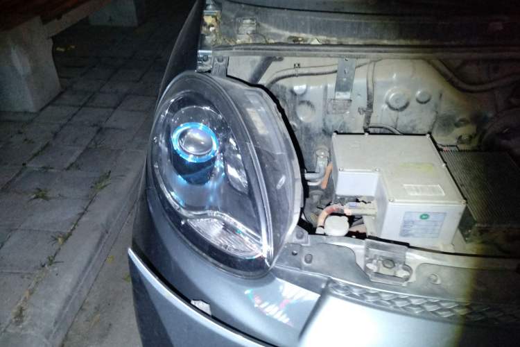 Used Know Beans D2 2016 D2 Model Right Front Headlight