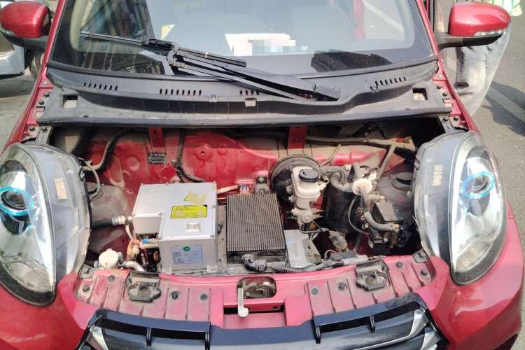 Used Know Beans D2 2016 D2S Engine Bay