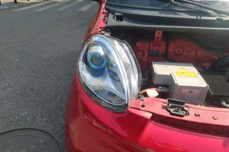 Used Know Beans D2 2016 D2 Model Right Front Headlight