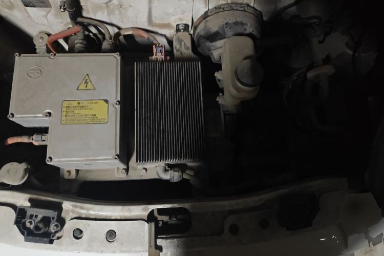 Used Know Beans D2 2016 D2 Model Engine Bay
