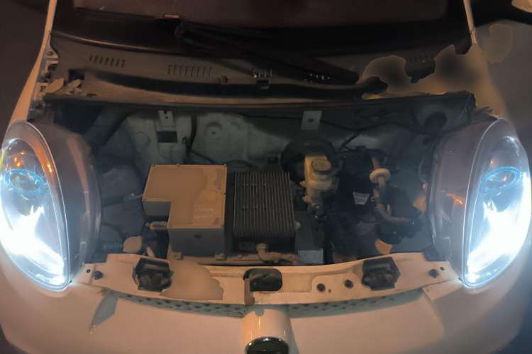 Used Know Beans D2 2016 D2 Model Engine Bay