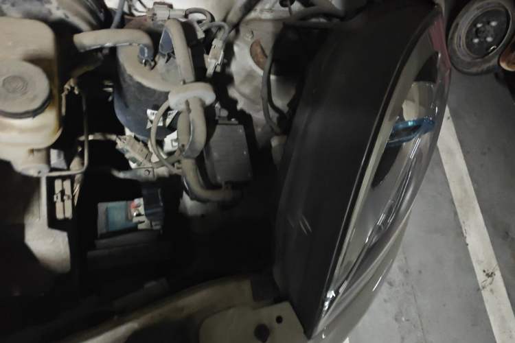 Used Know Beans D2 2016 D2 Model Engine Bay Left