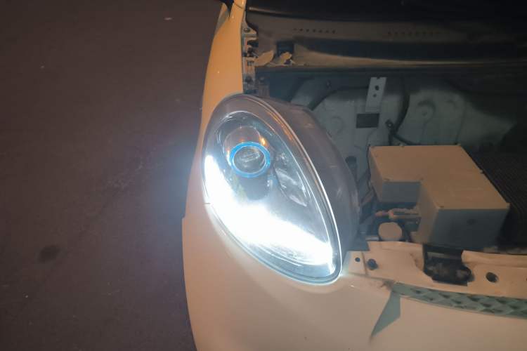 Used Know Beans D2 2016 D2 Model Right Front Headlight