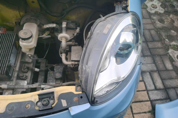 Used Know Beans D2 2017 D2 Enjoyment Edition Engine Bay Left