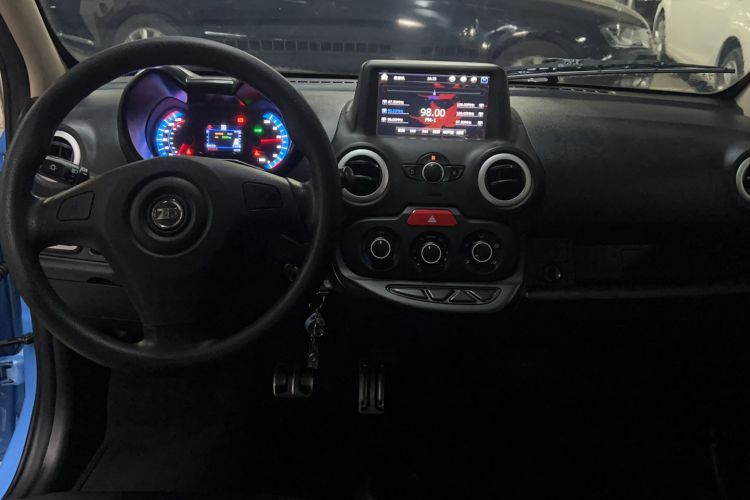 Used Know Beans D2 2017 D2 Enjoyment Edition Interior 3