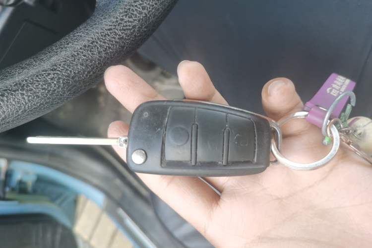 Used Know Beans D2 2017 D2 Enjoyment Edition Vehicle Key