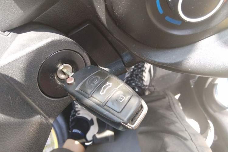 Used Know Beans D2 2017 D2 Enjoyment Edition Vehicle Key