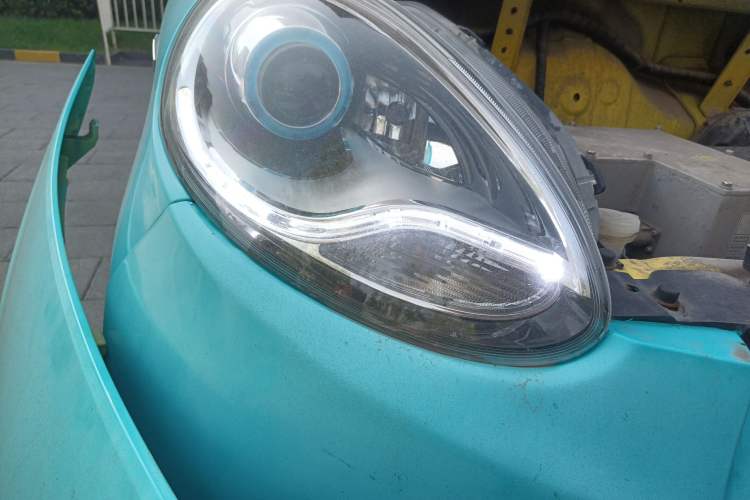 Used Know Beans D2 2017 D2 Enjoyment Edition Right Front Headlight
