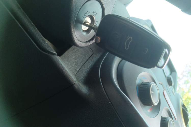 Used Know Beans D2 2017 D2 Enjoyment Edition Vehicle Key