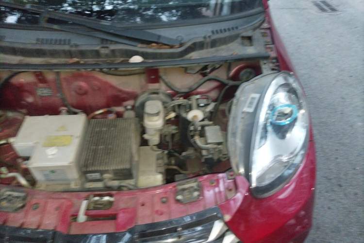 Used Know Beans D2 2017 D2S Engine Bay Left
