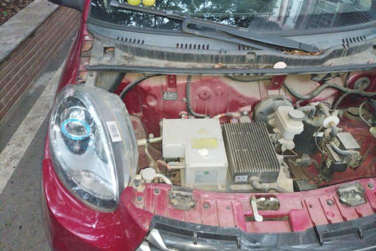 Used Know Beans D2 2017 D2S Engine Bay Right