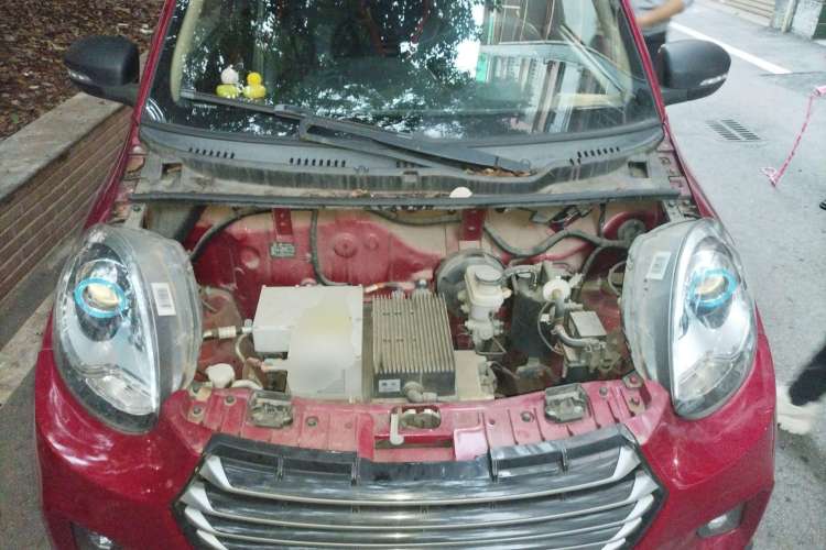 Used Know Beans D2 2017 D2S Engine Bay