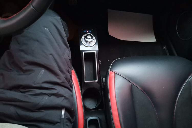 Used Know Beans D2 2017 D2S Gear Lever