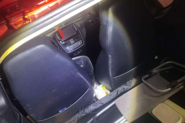 Used Know Beans D2 2017 D2S Left Rear Seat