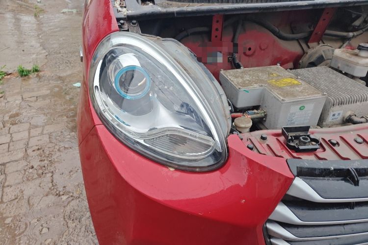 Used Know Beans D2 2017 D2S Right Front Headlight