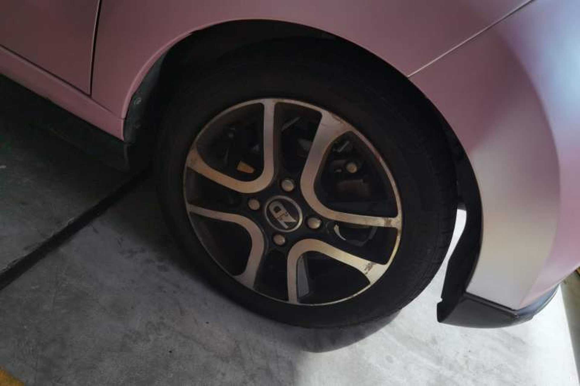 Used Know Beans D2 2017 D2S Right Front Wheel Hub
