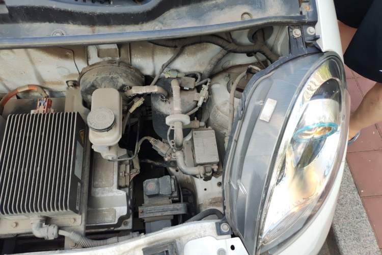 Used Know Beans D2 2017 D2 Enjoyment Edition Engine Bay Left