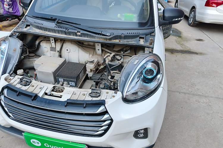 Used Know Beans D2 2017 D2S Engine Bay Left