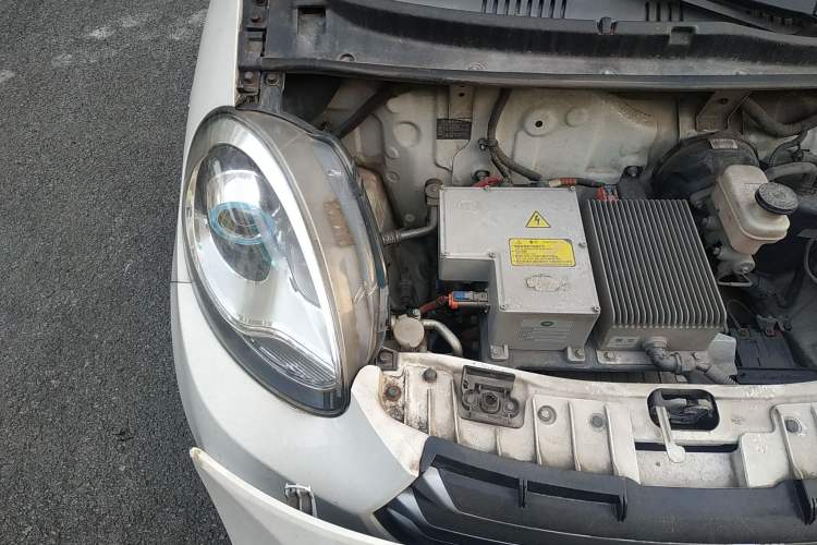 Used Know Beans D2 2017 D2S Engine Bay Right