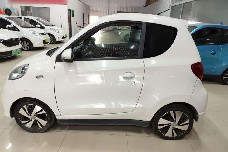 Used Know Beans D2 2017 D2 Enjoyment Edition Exterior 5