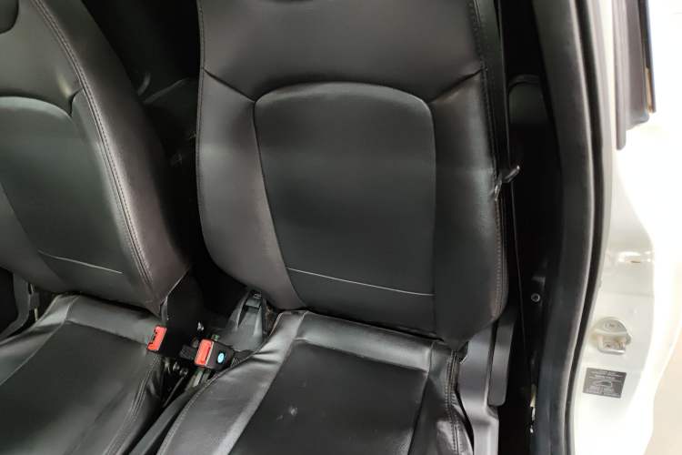 Used Know Beans D2 2017 D2 Enjoyment Edition Interior 1