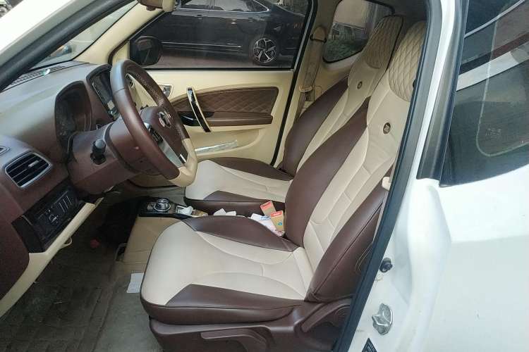 Used Know Beans D2 2017 D2S Left Front Seat