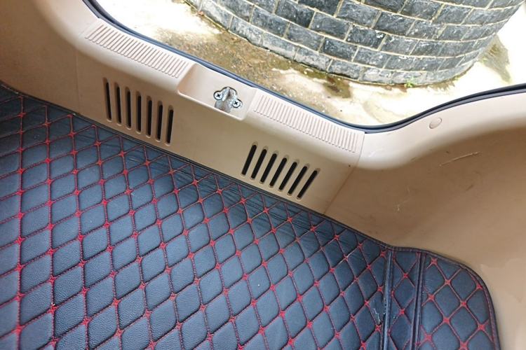Used Know Beans D2 2017 D2S Left Rear Seat