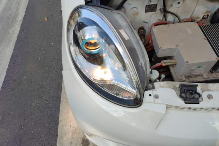 Used Know Beans D2 2017 D2 Enjoyment Edition Right Front Headlight