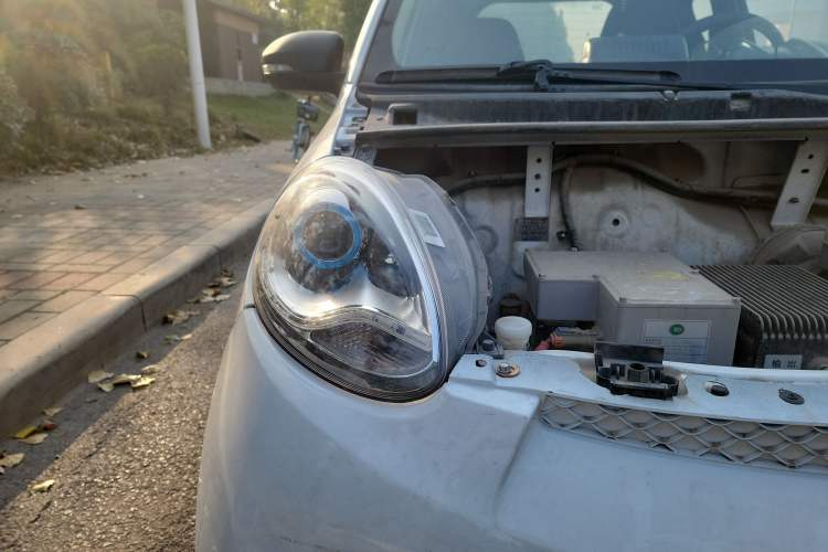 Used Know Beans D2 2017 D2 Enjoyment Edition Right Front Headlight