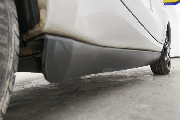 Used Know Beans D2 2017 D2S Right Side Sill