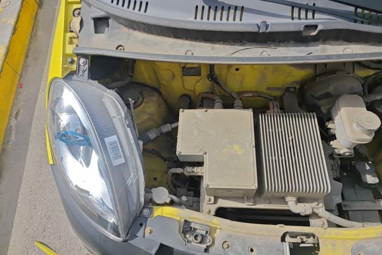 Used Know Beans D2 2017 D2 Enjoyment Edition Engine Bay Right