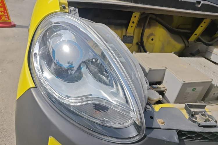 Used Know Beans D2 2017 D2 Enjoyment Edition Right Front Headlight