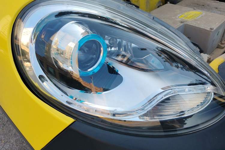 Used Know Beans D2 2017 D2 Enjoyment Edition Right Front Headlight