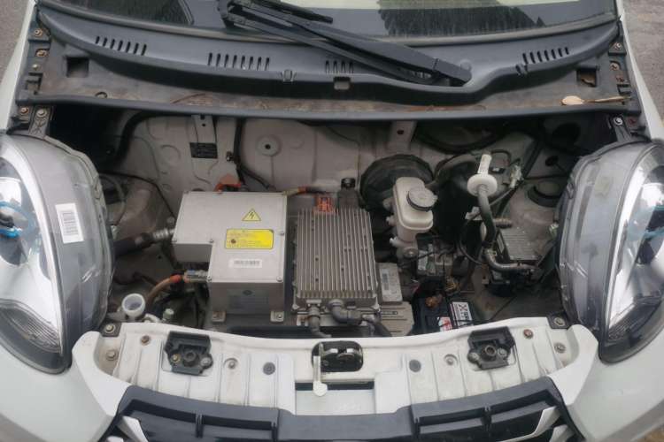 Used Know Beans D2 2018 D2S Engine Bay