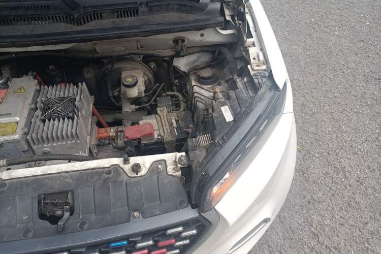 Used Know Beans D3 2018 Dou Niu Shi Version Engine Bay Left