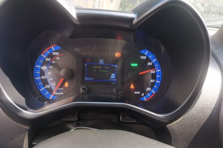 Used Know Beans 2014 Standard Model Odometer Close Up