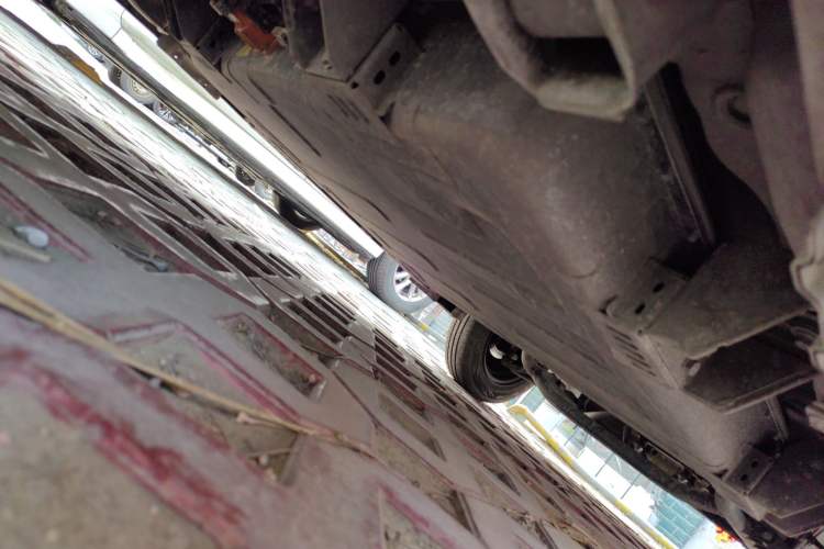 Used Know Beans Rainbow 2024 Colorful Cloud Edition Chassis Rear Right