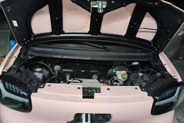 Used Know Beans Rainbow 2024 Colorful Cloud Edition Engine Bay