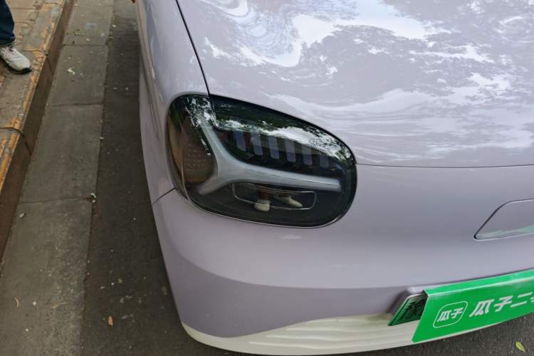 Used Know Beans Rainbow 2024 Colorful Cloud Edition Right Front Headlight