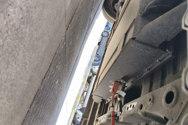 Used Know Beans Rainbow 2024 Sunlight Edition Chassis Front Right